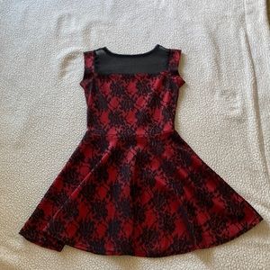 Btween girls size 10 red and black damask